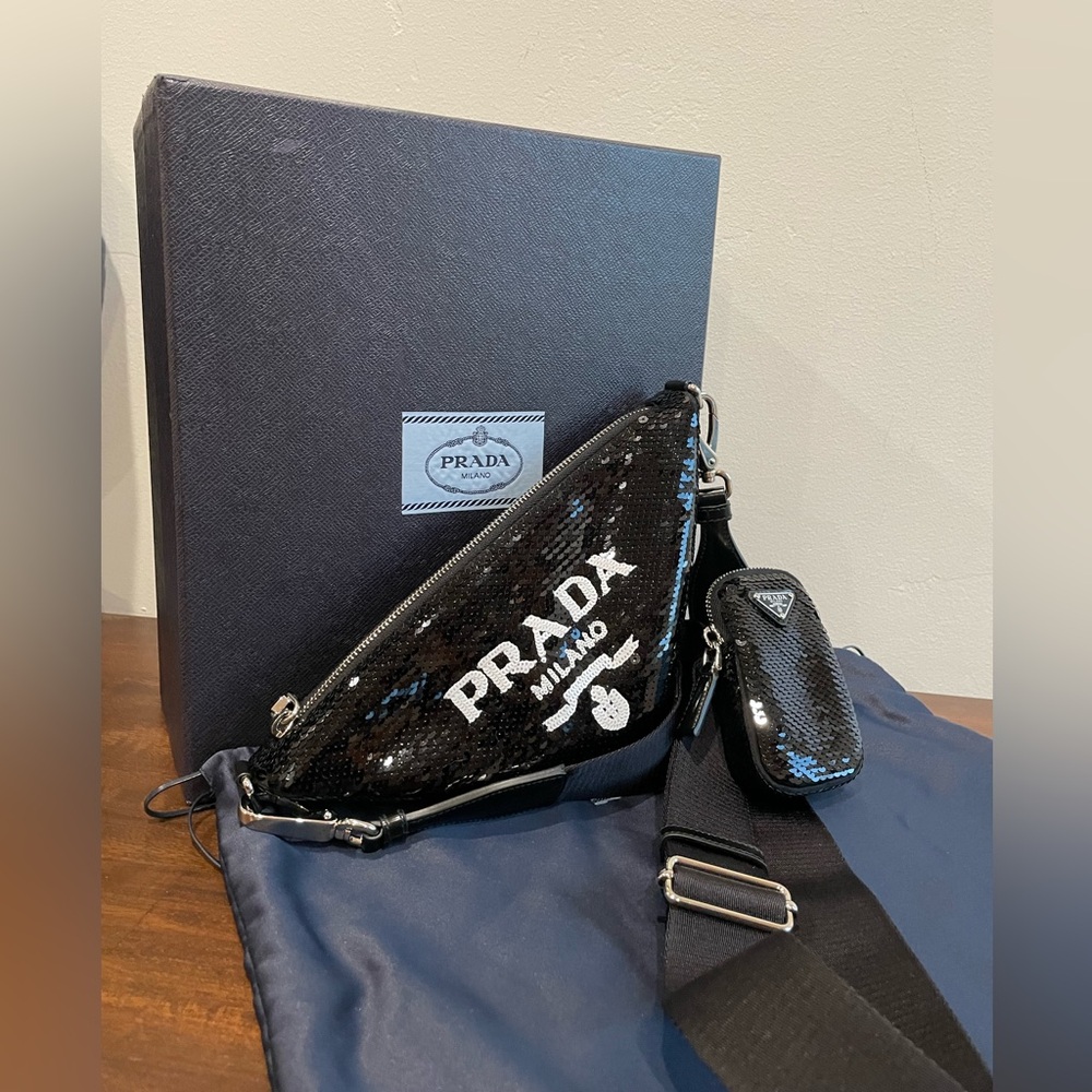 đź–¤Like Newđź–¤ Prada Triangle Crossbody in Black Sequins - Full Set - Picture 4 of 5